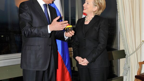 Foreign Minister Sergei Lavrov and his U.S. counterpart Hillary Clinton - Sputnik International