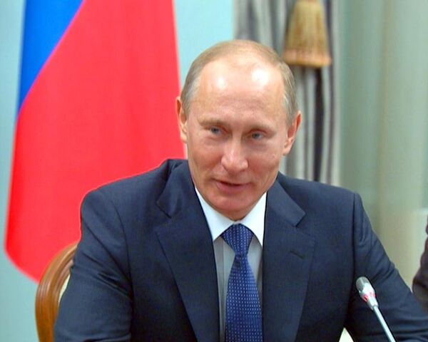 Putin suggests Russia, U.S agree to scrap visas  - Sputnik International