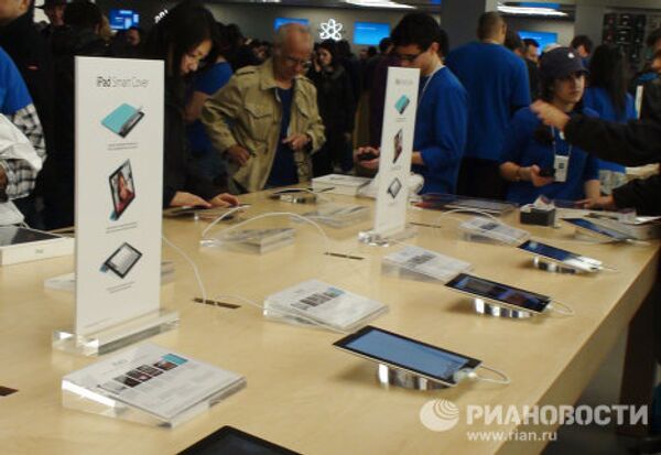 Начало розничных продаж iPad 2 в США - Sputnik International
