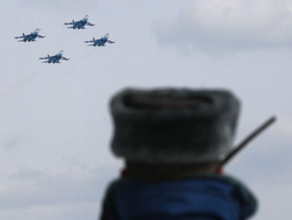 Russia Not Training Enough Military Pilots  - Sputnik International