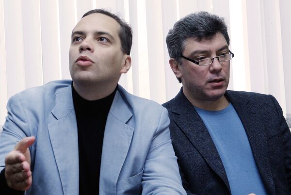 Vladimir Ryzhkov, Mikhail Kasyanov, Boris Nemtsov and Vladimir Milov (left to right) set up an opposition party, the Popular Freedom Party abbreviated in Russian as Parnas, in 2010. - Sputnik International