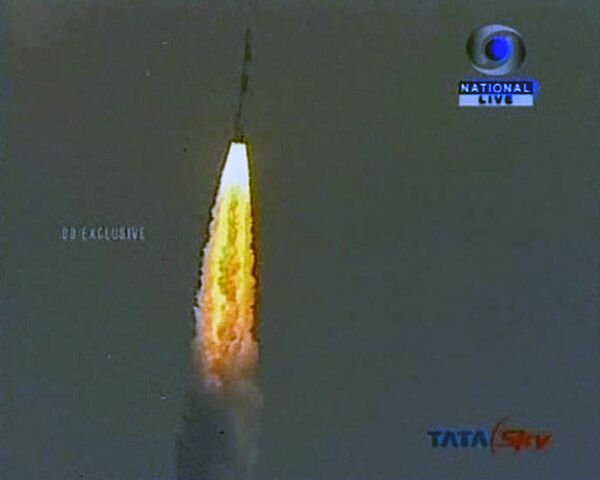 India puts Indian-Russian satellite into orbit - Sputnik International