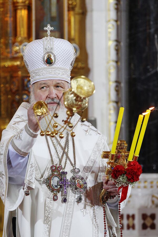 Patriarch Kirill of Moscow and All Russia, who heads the Russian Orthodox Church, led the Easter service in downtown Moscow's Christ the Savior Cathedral.  - Sputnik International