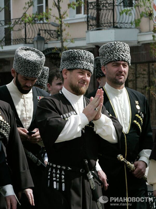 Ramzan Kadyrov celebrates Chechen Language Day in style - Sputnik International