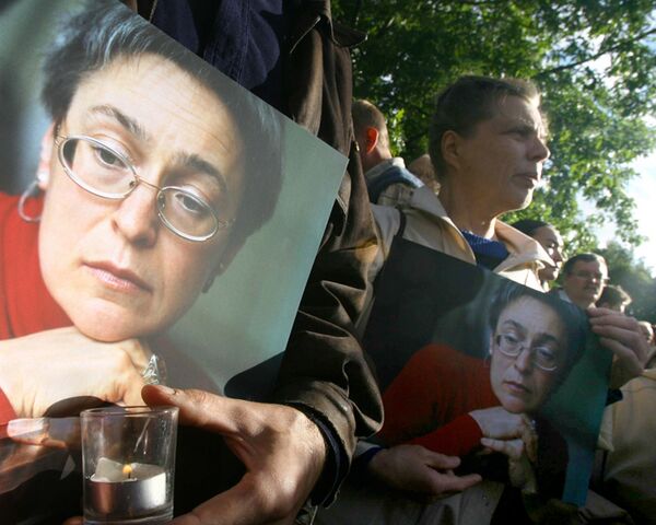 Russian Court Subpoenas 12 Witnesses in Politkovskaya Trial - Sputnik International