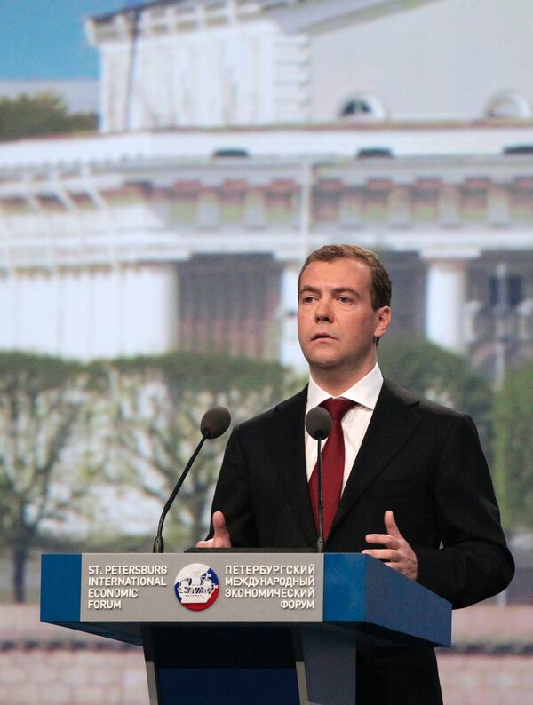 Russian President Dmitry Medvedev at the St Petersburg Economic Forum - Sputnik International