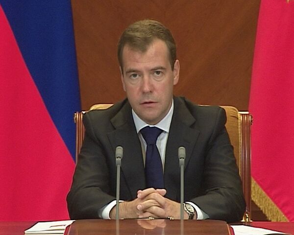 Dmitry Medvedev demands inspection of all passenger boats - Sputnik International