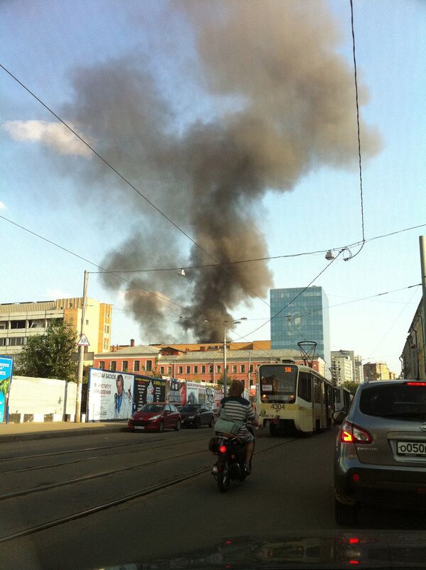 Fire, blasts rock military unit near central Moscow - Sputnik International
