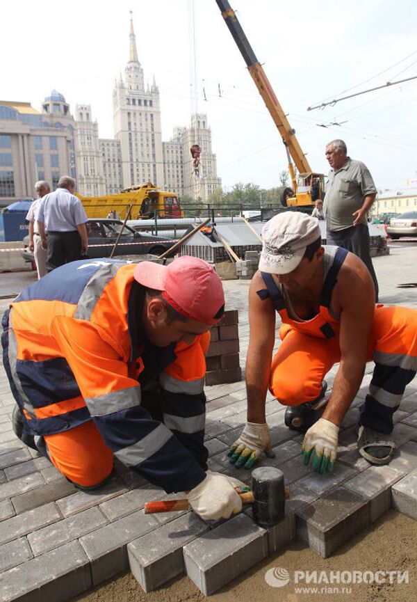 Moscow sidewalk resurfacing - Sputnik International