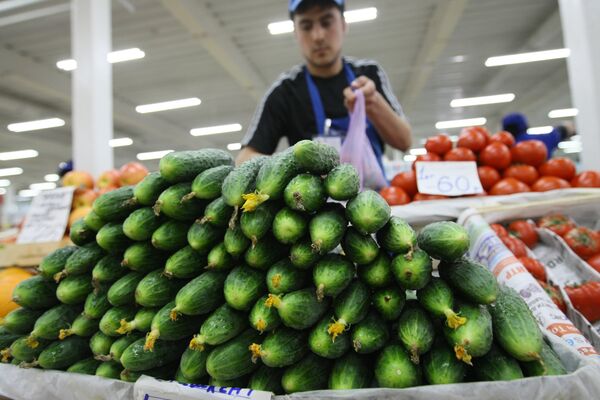 Russia to lift ban on veg imports from Hungary, Italy - Sputnik International