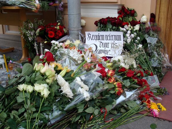 Russians mourn Norway massacre victims  - Sputnik International