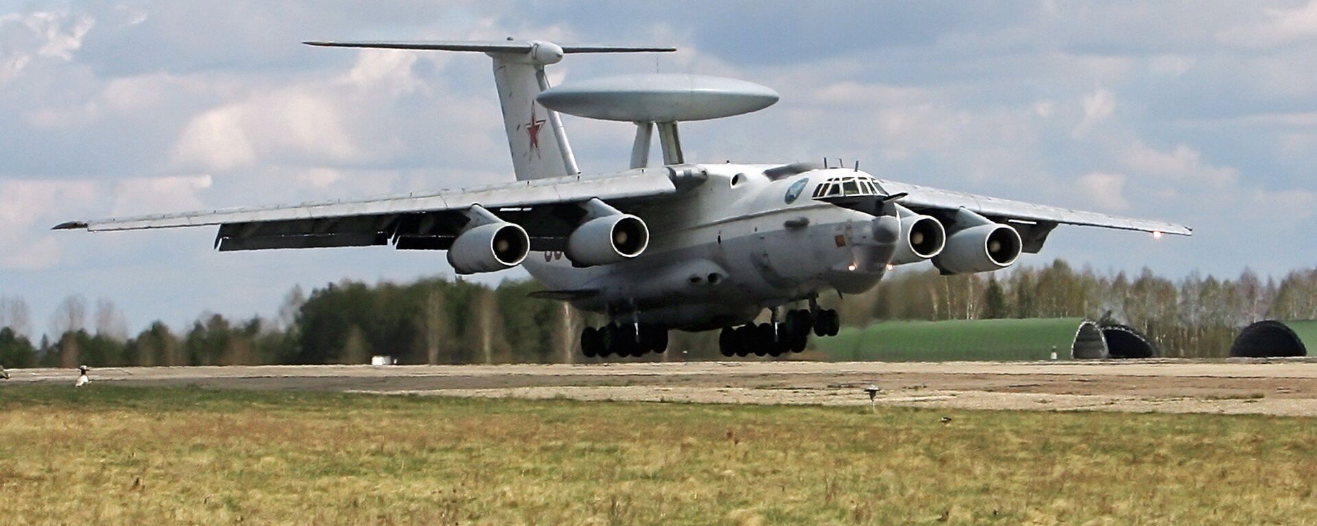 The Beriev A-50, predecessor of the A-50U, presently being introduced into the Russian Aerospace Defense Forces - Sputnik International, 1920, 27.06.2016