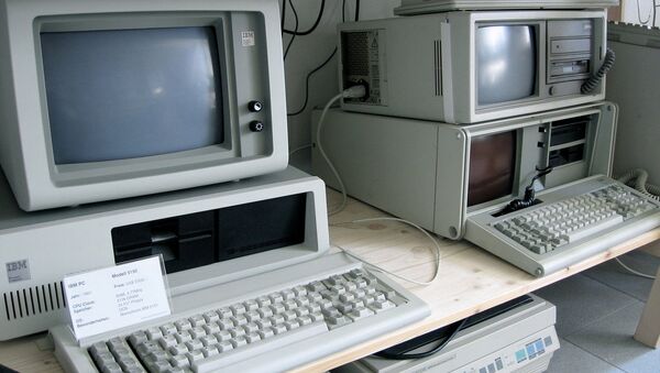 Первый персональный компьютер IBM 5150 - Sputnik International