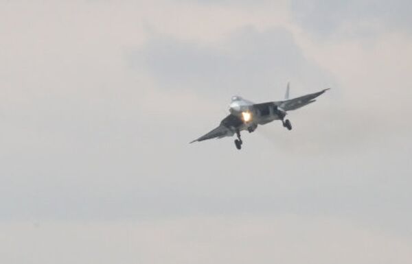 Russia's 5G fighter aborts flight at MAKS-2011 air show - Sputnik International