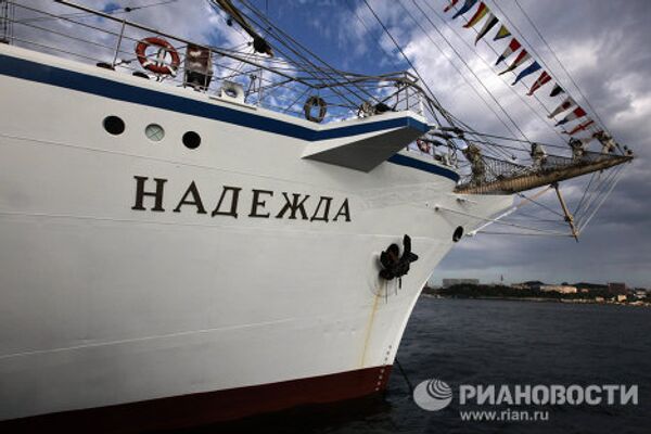 Sailing ship Nadezhda ready for Pacific voyage - Sputnik International