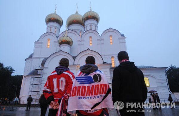 Mourners bid farewell to Lokomotiv ice hockey team - Sputnik International