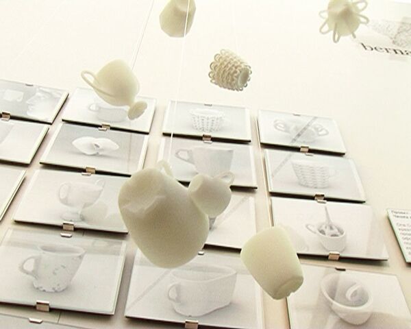 Printed dishes and a table-piano at Design act festival - Sputnik International