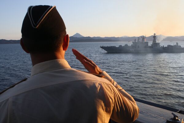 Cruiser Varyag takes part in Pacific Fleet exercise  - Sputnik International