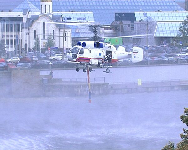 Rescuers pull survivors of mock “Moscow City twin attack” from water - Sputnik International