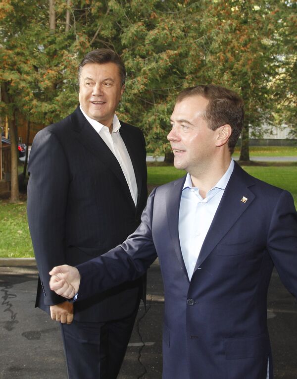Dmitry Medvedev and Viktor Yanukovych in Zavidovo - Sputnik International
