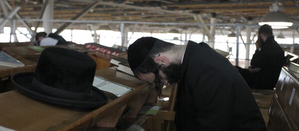 Russia is a safe and calm place for Jews compared to Western Europe, now facing a rise in anti-Semitism, Alexander Boroda, president of the Federation of Jewish Communities of Russia, told RIA Novosti Friday. Russia is a safe and calm place for Jews compared to Western Europe, now facing a rise in anti-Semitism, Alexander Boroda, president of the Federation of Jewish Communities of Russia, told RIA Novosti Friday. - Sputnik International
