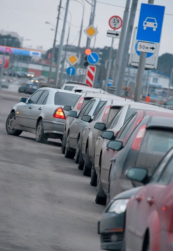 Moscow among world's worst cites for parking  - Sputnik International