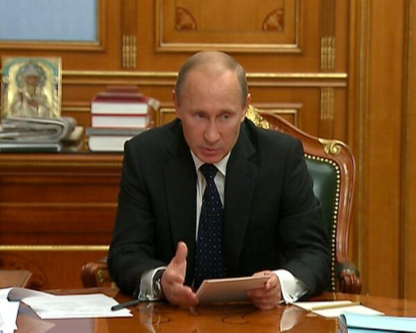 Putin says Russian defense industry faces formidable task  - Sputnik International