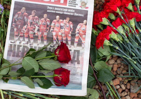 Lokomotiv Yaroslavl air crash killed 44 people including the entire hockey team - Sputnik International