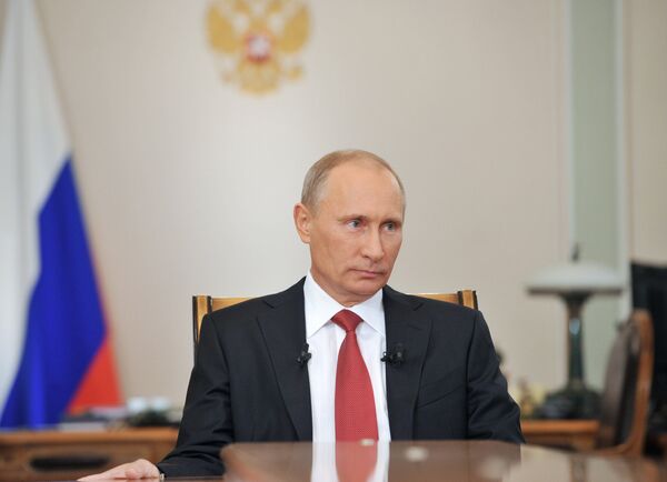 Vladimir Putin gives interview to Russia's central TV channels - Sputnik International