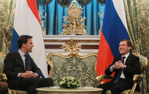 Mark Rutte and Dmitry Medvedev - Sputnik International