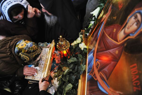 Service in celebration of the first-ever arrival of the Belt of the Mother of God in Russia - Sputnik International