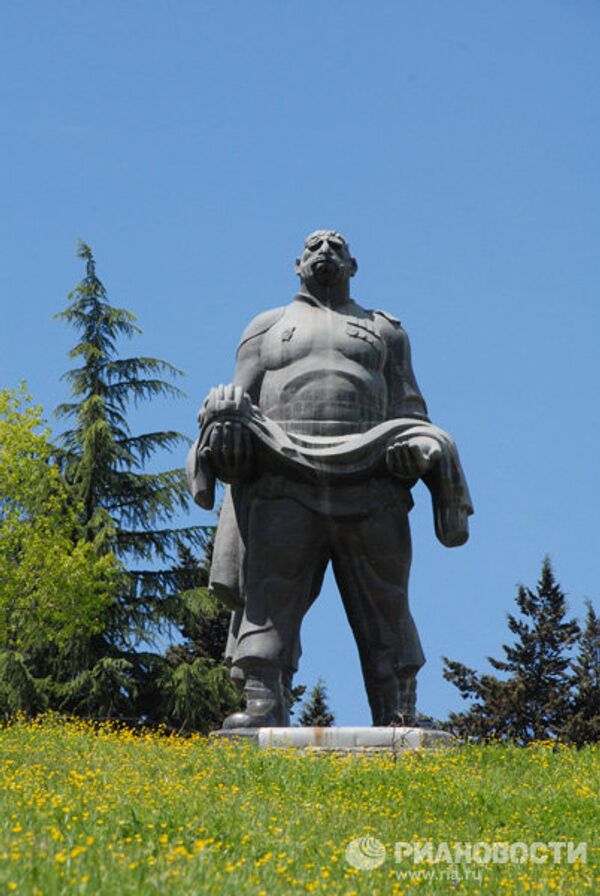 Georgia: amazing and amusing monuments - Sputnik International