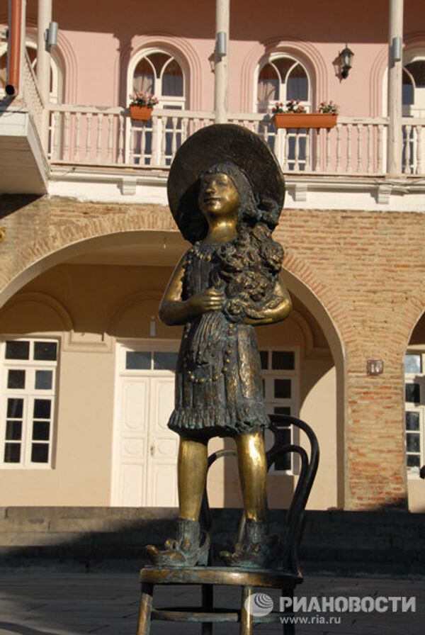 Georgia: amazing and amusing monuments - Sputnik International