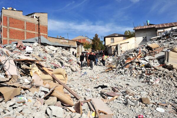 Turkey quake death toll climbs to over 430  - Sputnik International