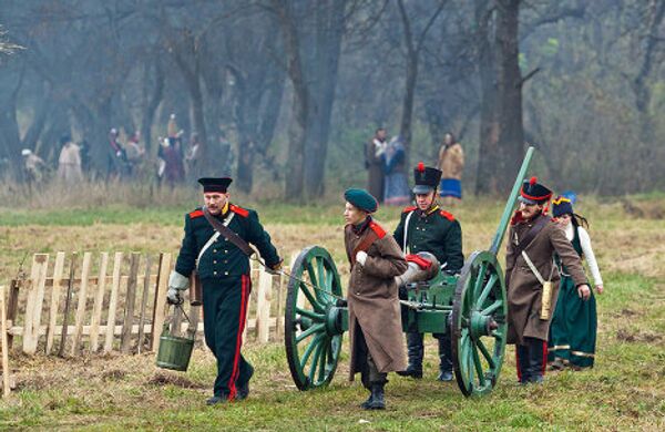 Reenacting the 1812 Patriotic War near Maloyaroslavets  - Sputnik International