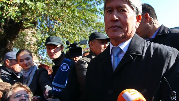 Presidential candidate Almazbek Atambayev - Sputnik International