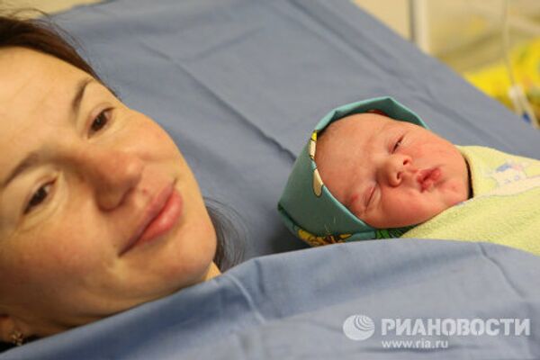 Pyotr A. Nikolayev, the seven-billionth person in the world - Sputnik International