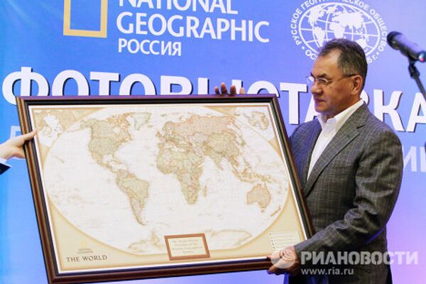 Russian Wildlife: Sergei Shoigu participates in photo exhibition - Sputnik International