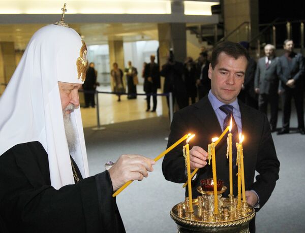 Patriarch Kirill and Dmitry Medvedev - Sputnik International