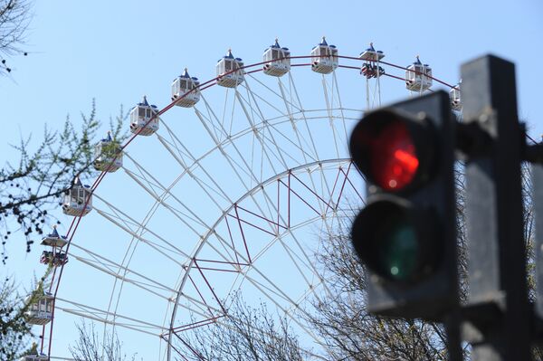 Ferris wheel - Sputnik International