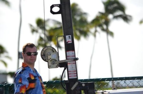 Dmitry Medvedev takes pictures in Honolulu - Sputnik International