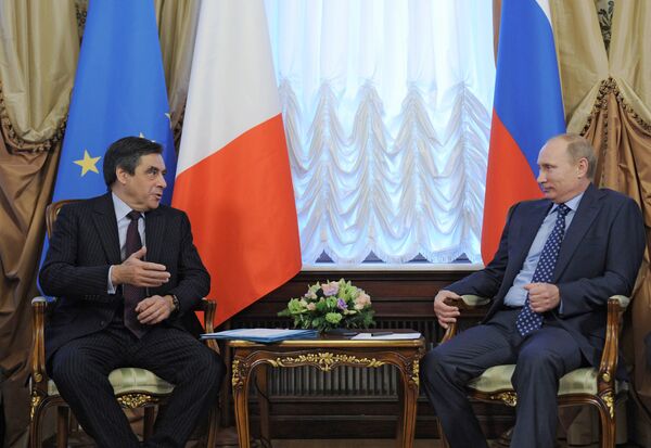 Vladimir Putin and Francois Fillon - Sputnik International