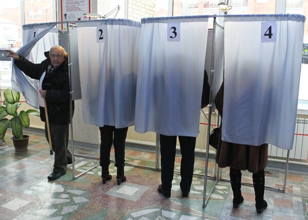 No violations at Russia's parliamentary elections - observers - Sputnik International