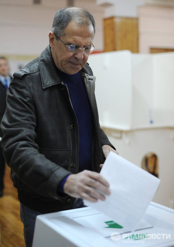 Russian politicians vote in State Duma polls - Sputnik International