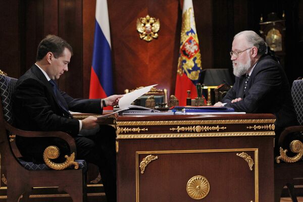 Dmitry Medvedev at the meeting with the head of the Central Election Commission, Vladimir Churov - Sputnik International