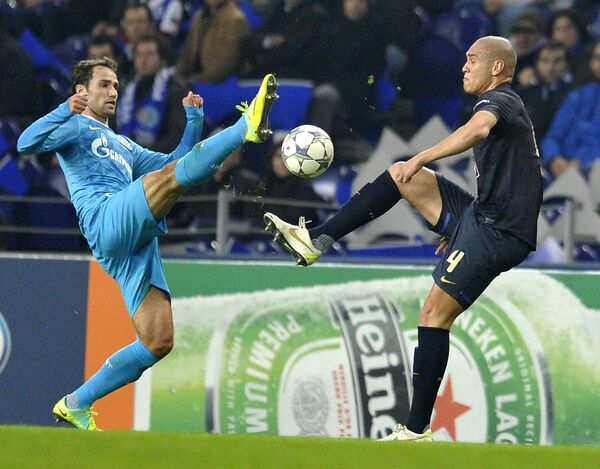 In his second column for RIA Novosti, Zenit St. Petersburg midfielder Roman Shirokov shares his thoughts on the club’s maiden qualification for the Champions League group stage, achieved Tuesday after a 0-0 draw against Porto. - Sputnik International
