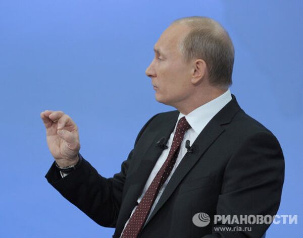 Gestures, jokes and direct answers of Vladimir Putin - Sputnik International