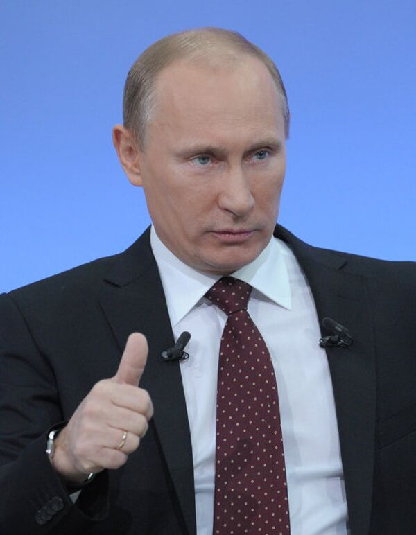 Gestures, jokes and direct answers of Vladimir Putin - Sputnik International