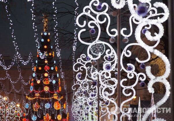 Christmas fair opens in St. Petersburg Christmas fair opens in St. Petersburg - Sputnik International