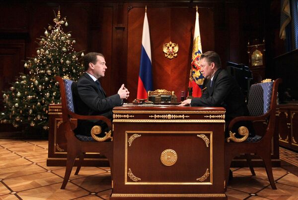 Dmitry Medvedev and Gazprom head Alexei Miller - Sputnik International